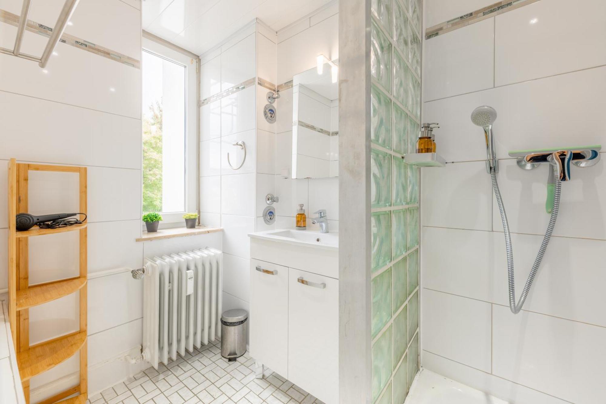Stay Awesome - Urban Jungle Apartment Zentral, Wilhelmshoehe Kassel Esterno foto